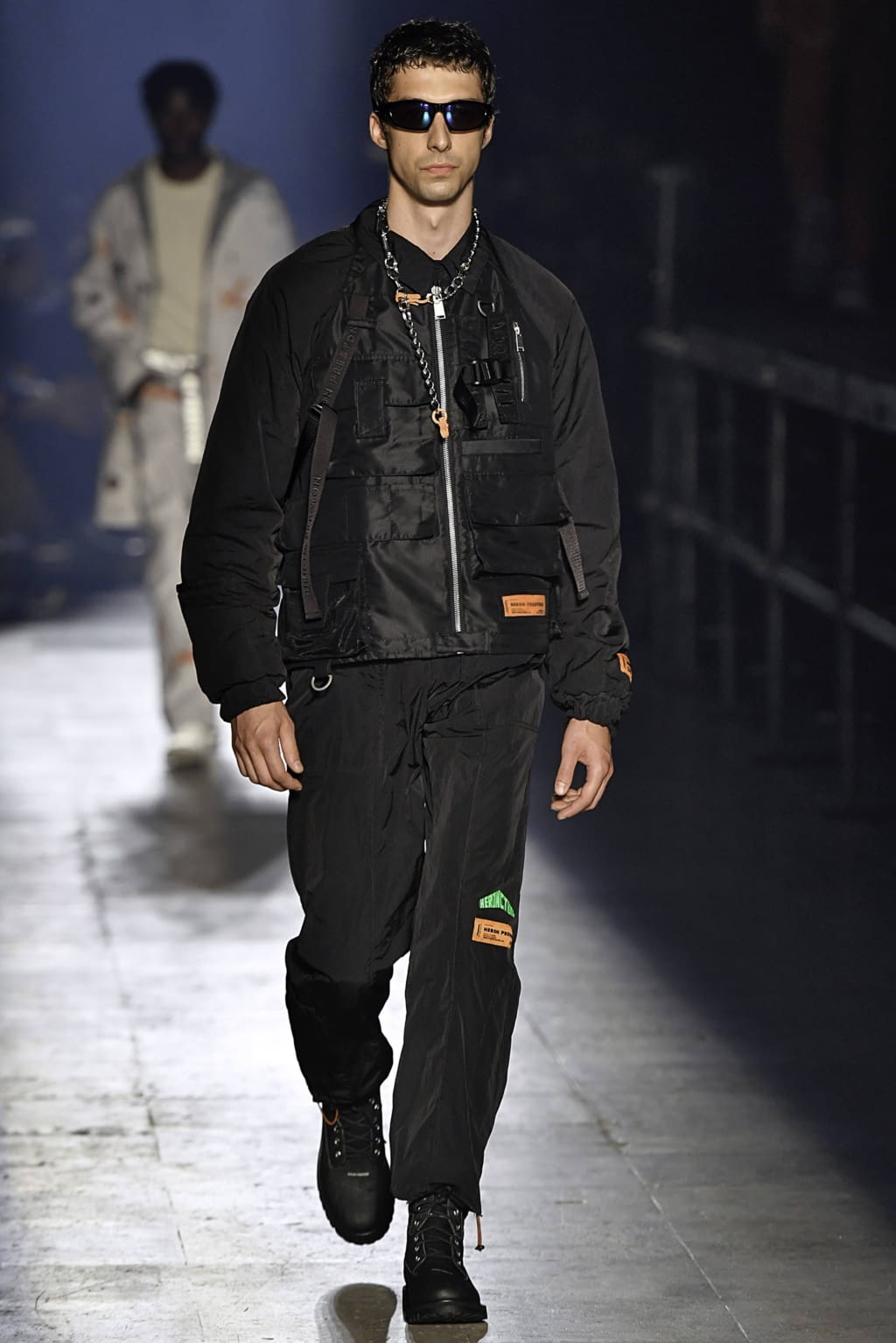 Fashion Week Paris Spring/Summer 2020 look 23 from the Heron Preston collection 男装