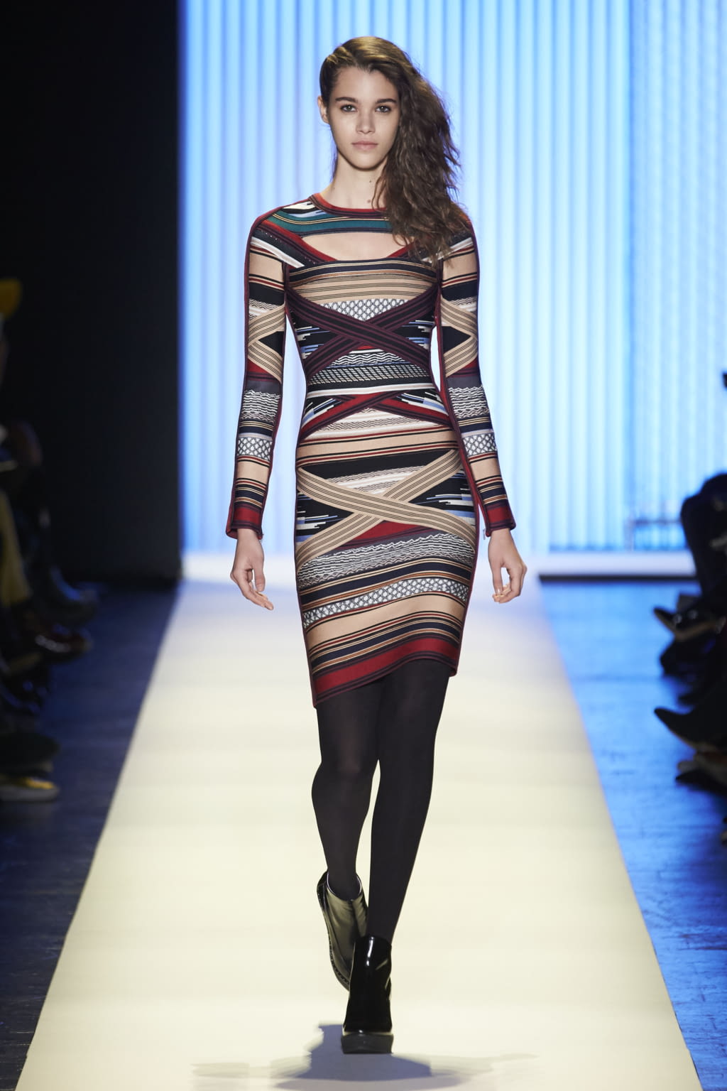 Fashion Week New York Fall/Winter 2016 look 5 from the Hervé Leger collection 女装