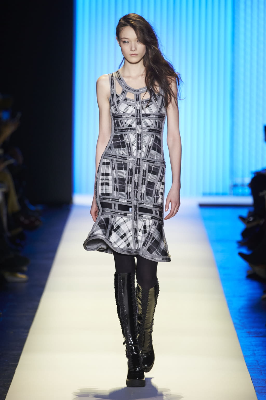 Fashion Week New York Fall/Winter 2016 look 9 from the Hervé Leger collection womenswear
