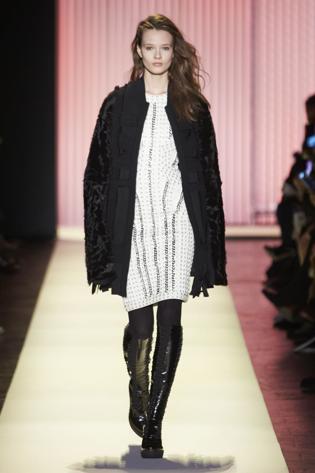 Fashion Week New York Fall/Winter 2016 look 28 de la collection Hervé Leger womenswear