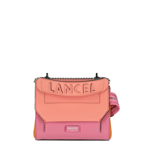 Fashion Week Paris Spring/Summer 2022 look 41 from the Lancel collection 女装配饰