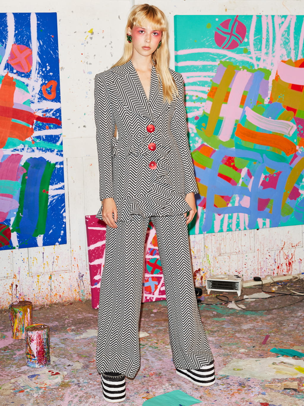 Fashion Week London Resort 2018 look 1 from the House of Holland collection womenswear