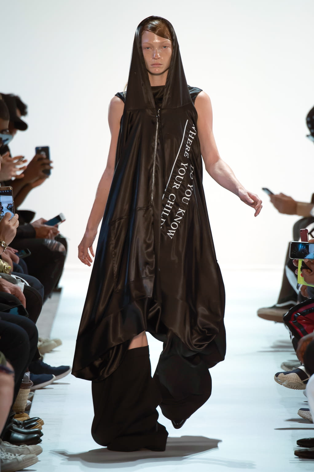 Fashion Week New York Spring/Summer 2017 look 8 from the Hood by Air collection womenswear