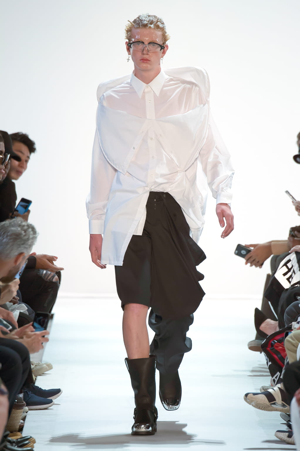 Fashion Week New York Spring/Summer 2017 look 23 from the Hood by Air collection womenswear