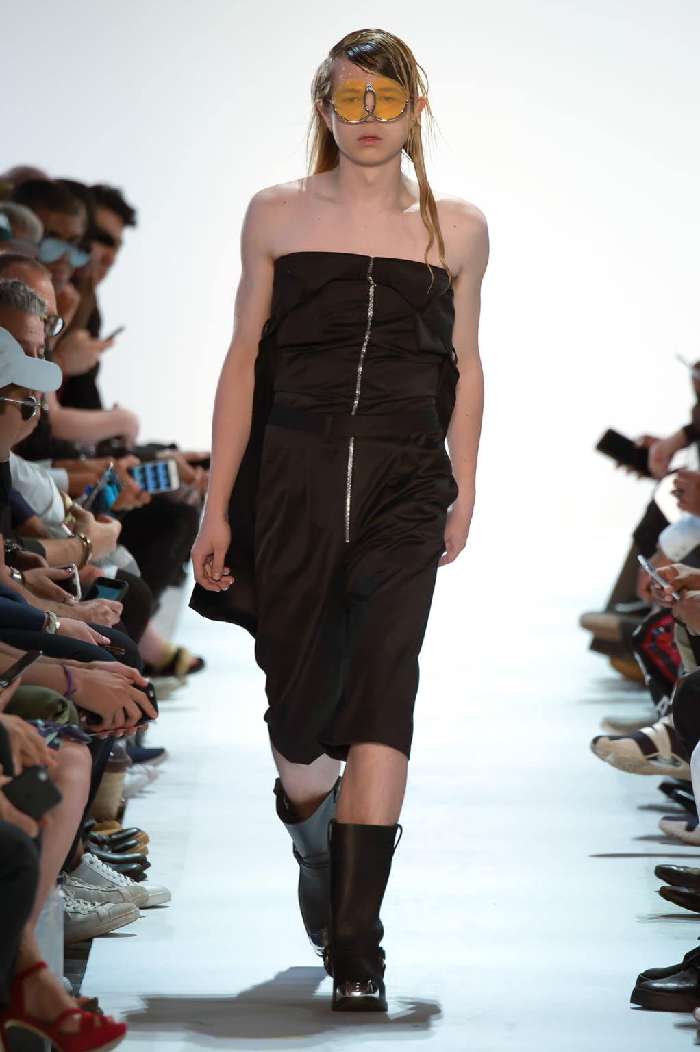 Fashion Week New York Spring/Summer 2017 look 37 from the Hood by Air collection womenswear