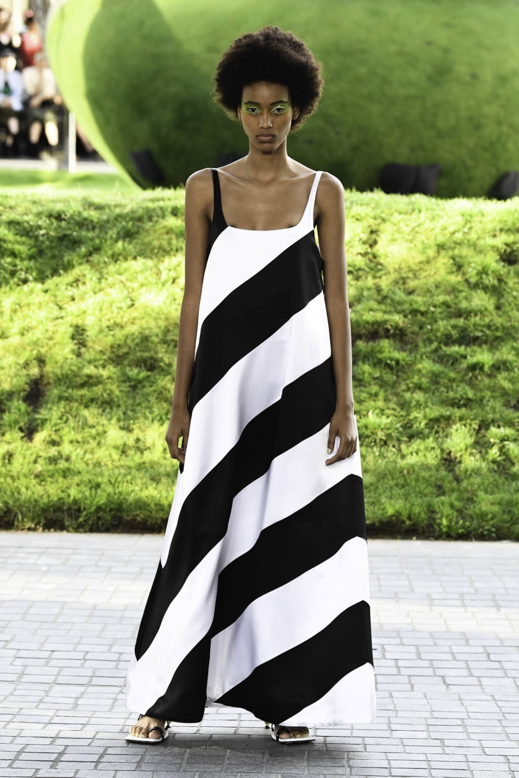 Fashion Week London Spring/Summer 2020 look 33 from the House of Holland collection womenswear