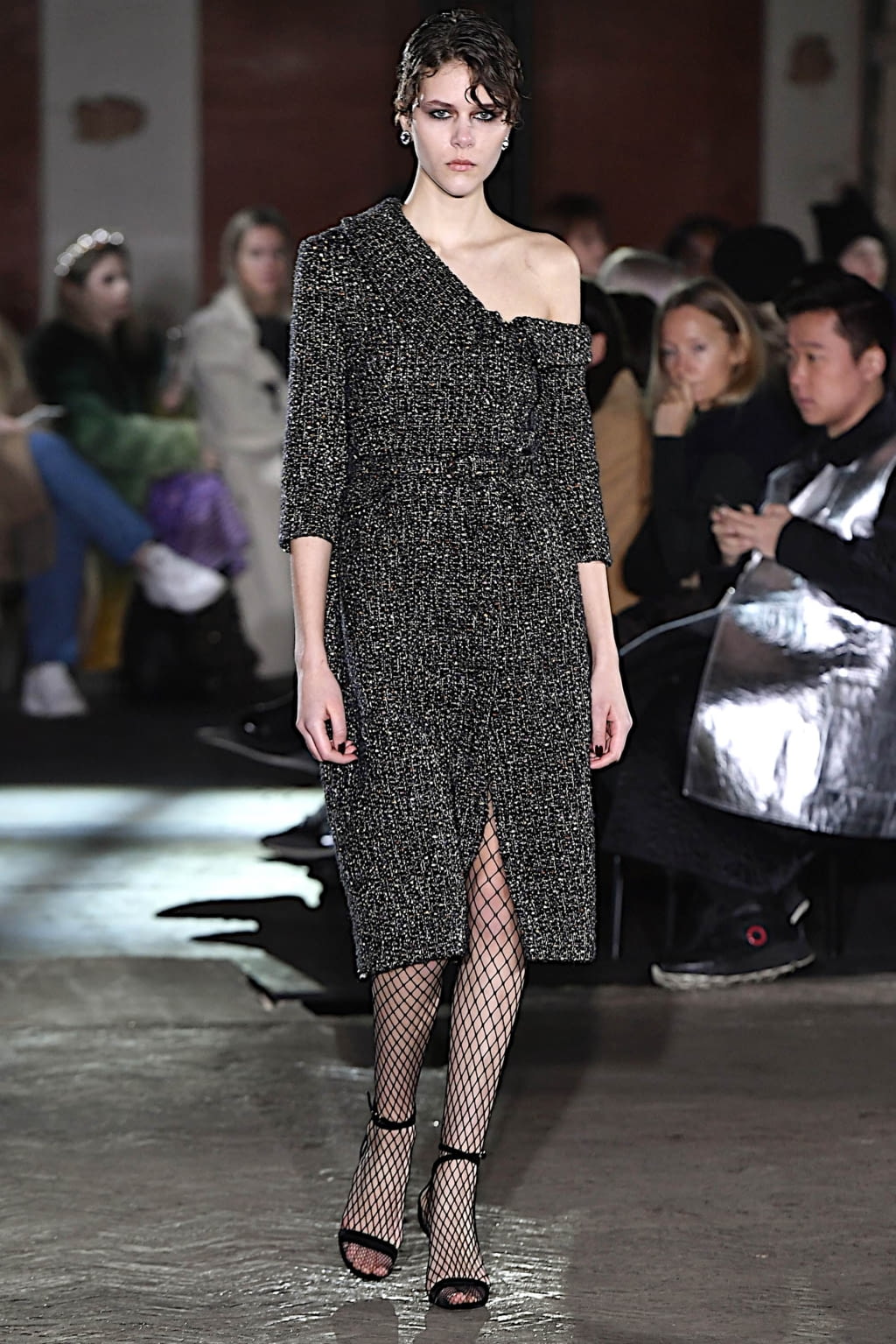 Fashion Week London Fall/Winter 2020 look 7 de la collection Huishan Zhang womenswear