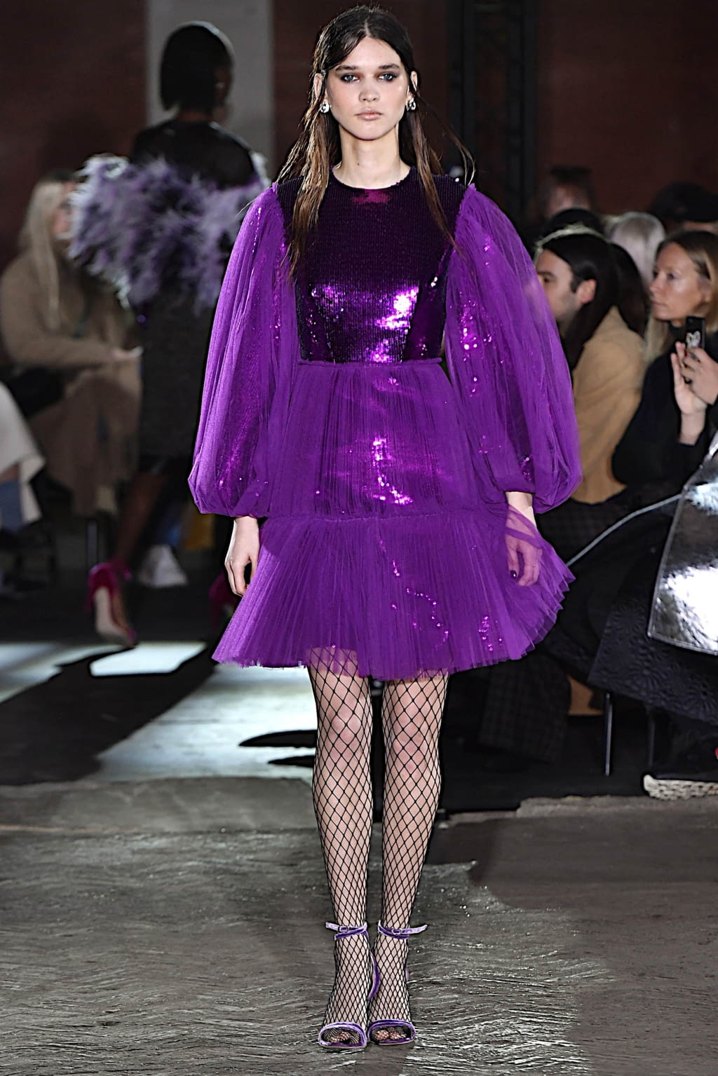 Fashion Week London Fall/Winter 2020 look 8 from the Huishan Zhang collection 女装