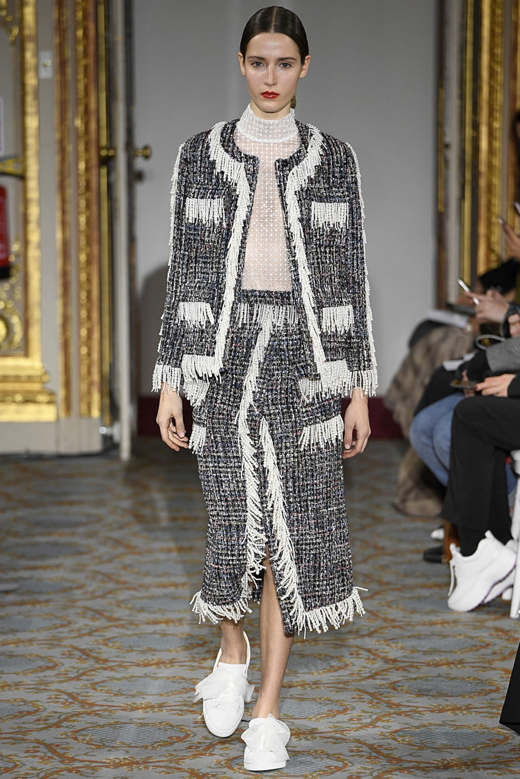 Fashion Week London Fall/Winter 2018 look 8 from the Huishan Zhang collection womenswear