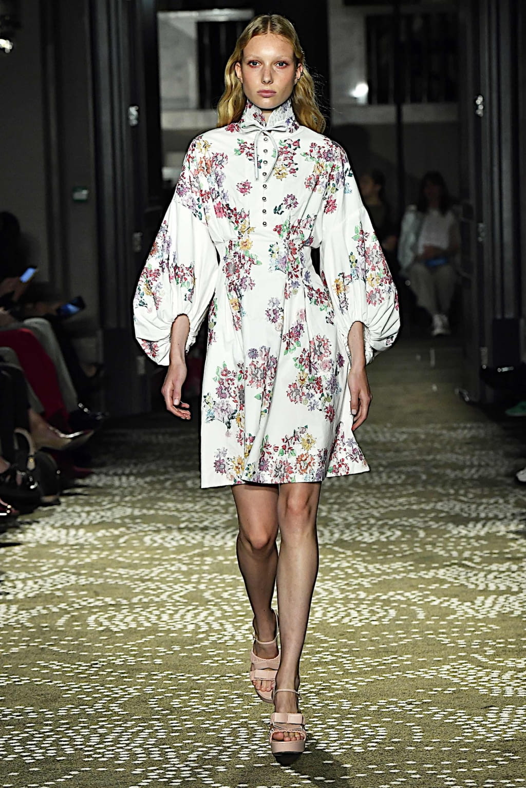 Fashion Week London Spring/Summer 2020 look 21 from the Huishan Zhang collection womenswear