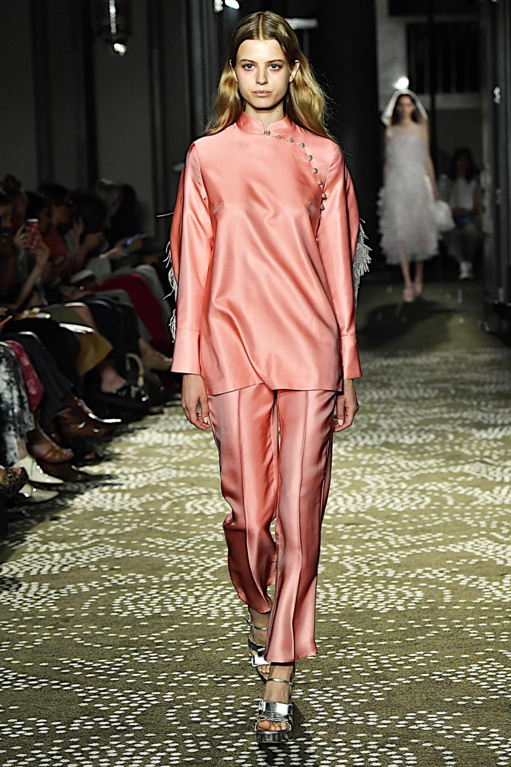 Fashion Week London Spring/Summer 2020 look 26 from the Huishan Zhang collection womenswear