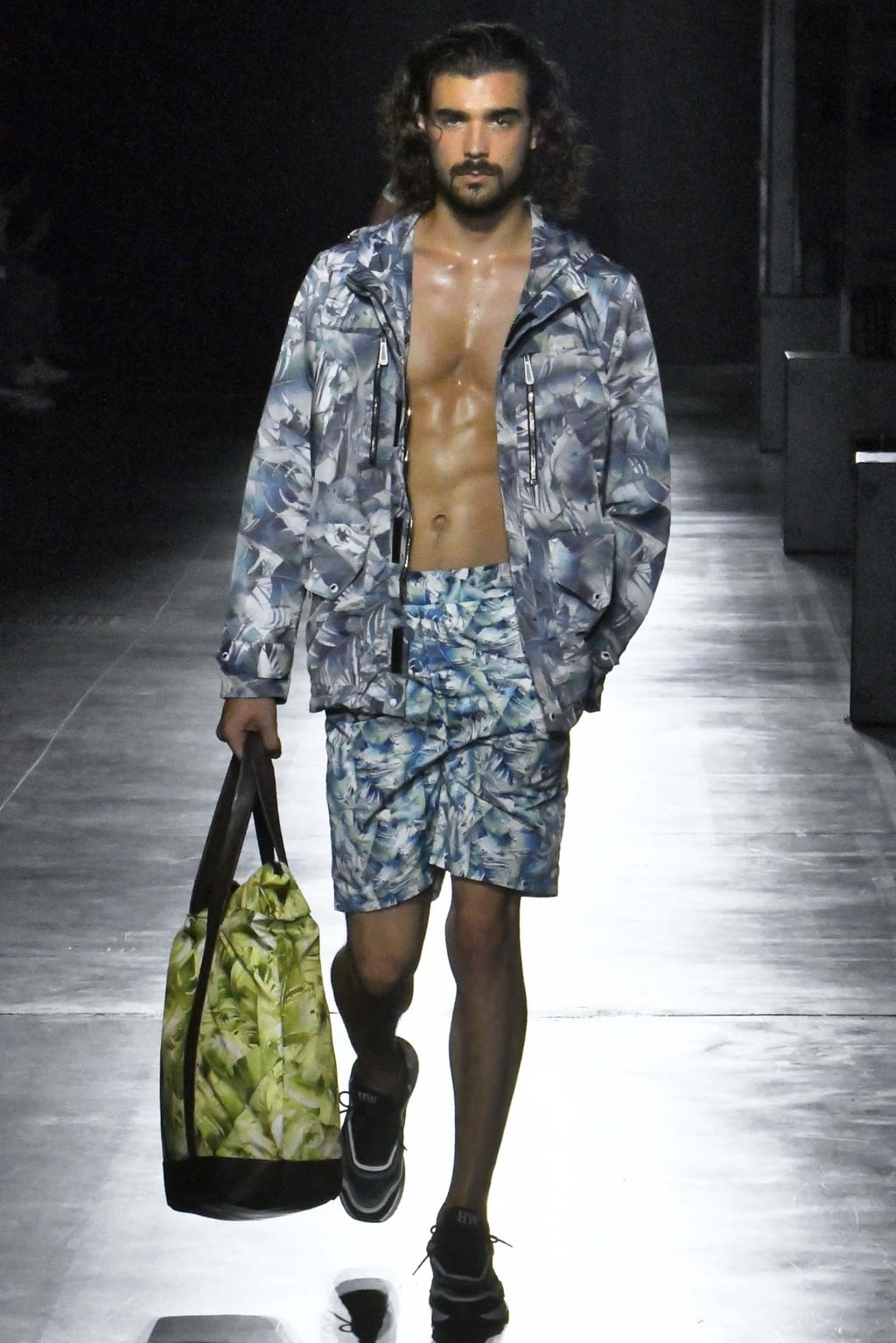 Fashion Week Milan Spring/Summer 2019 look 6 from the Hunting World collection menswear