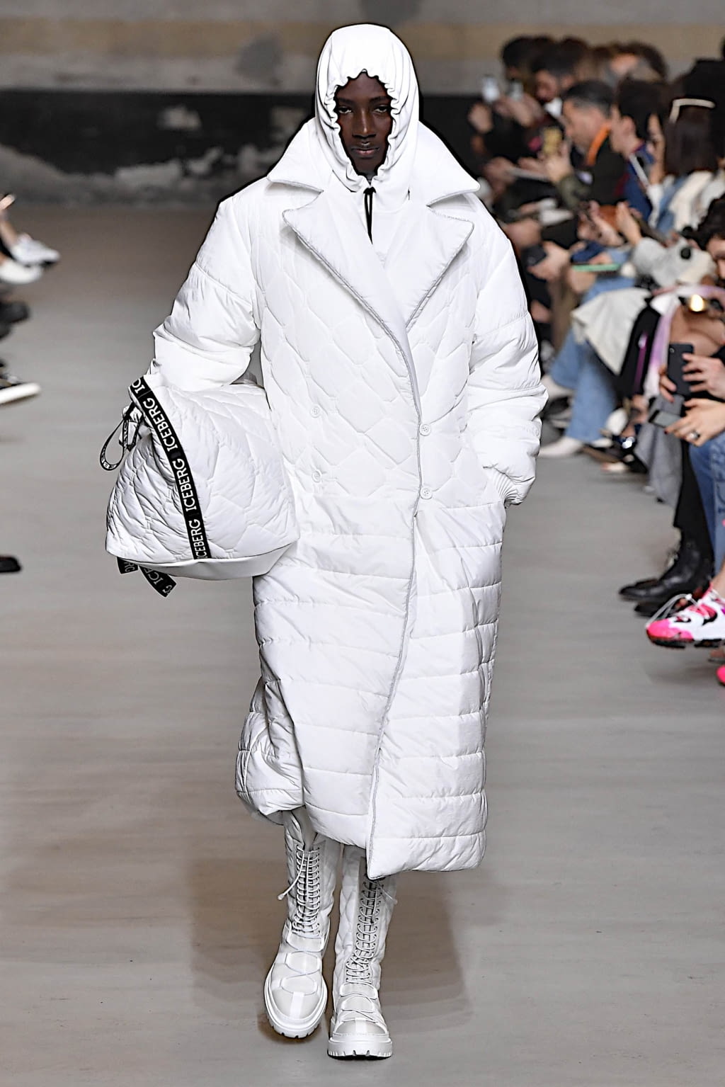 Fashion Week Milan Fall/Winter 2020 look 39 from the Iceberg collection 女装