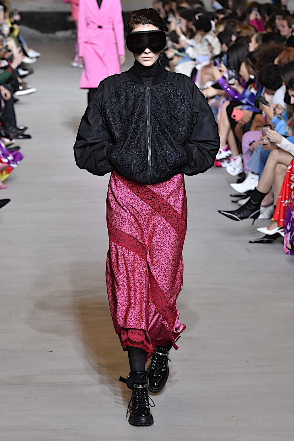 Fashion Week Milan Fall/Winter 2020 look 25 de la collection Iceberg womenswear