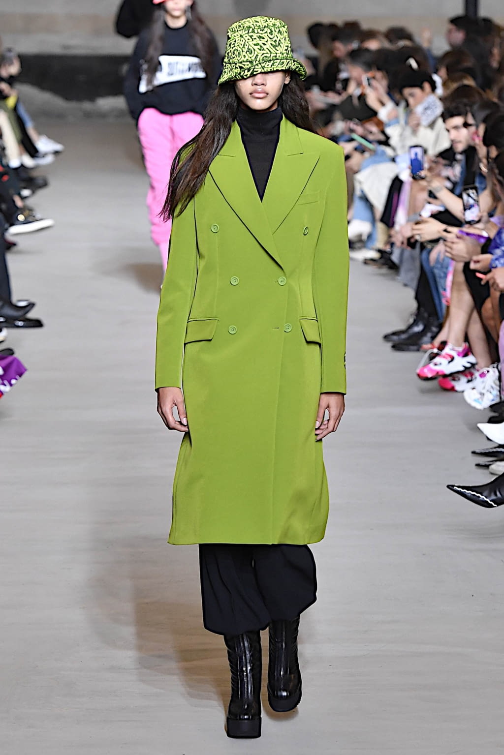 Fashion Week Milan Fall/Winter 2020 look 23 from the Iceberg collection womenswear