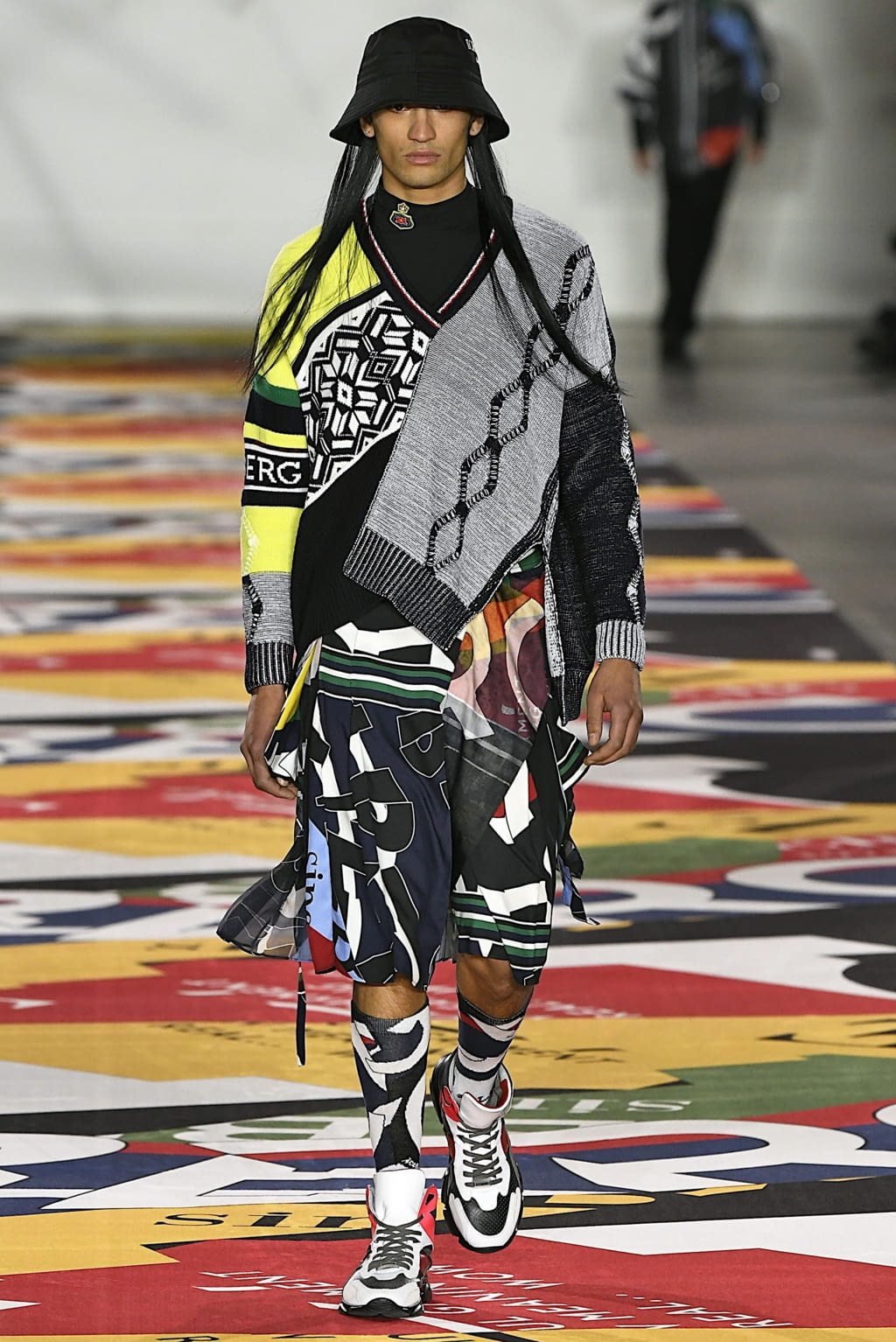 Fashion Week London Fall/Winter 2019 look 46 from the Iceberg collection 男装