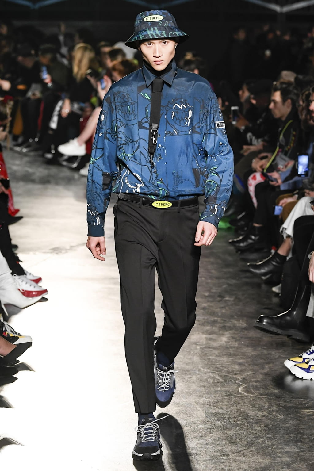 Fashion Week Milan Fall/Winter 2020 look 19 de la collection Iceberg menswear