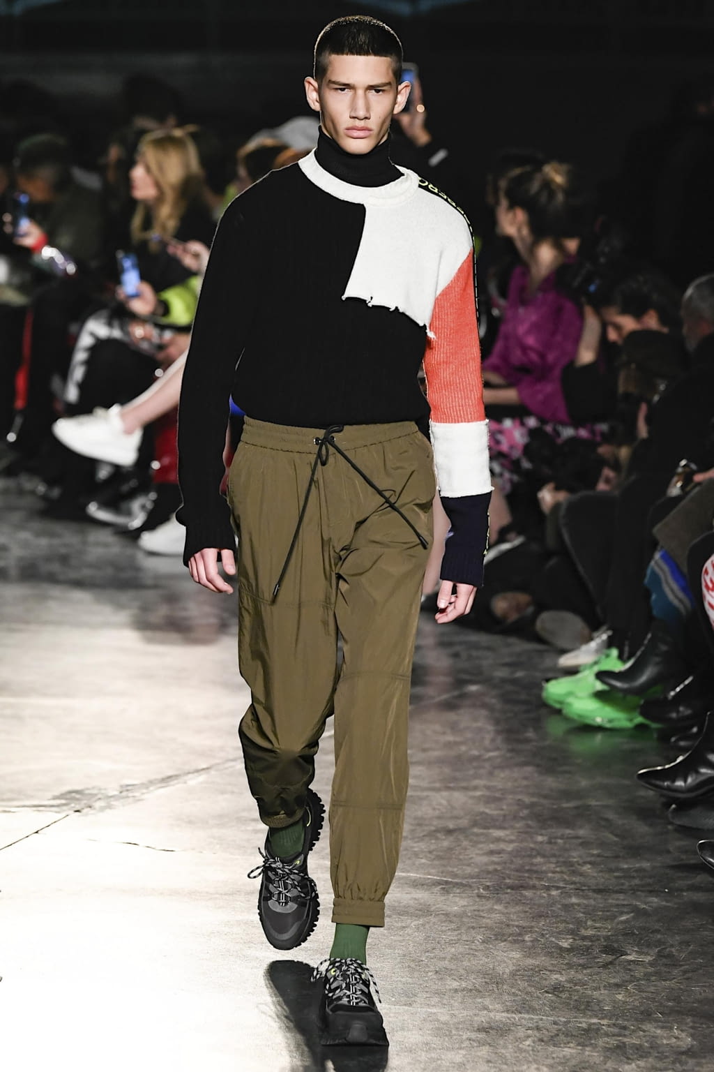 Fashion Week Milan Fall/Winter 2020 look 22 de la collection Iceberg menswear