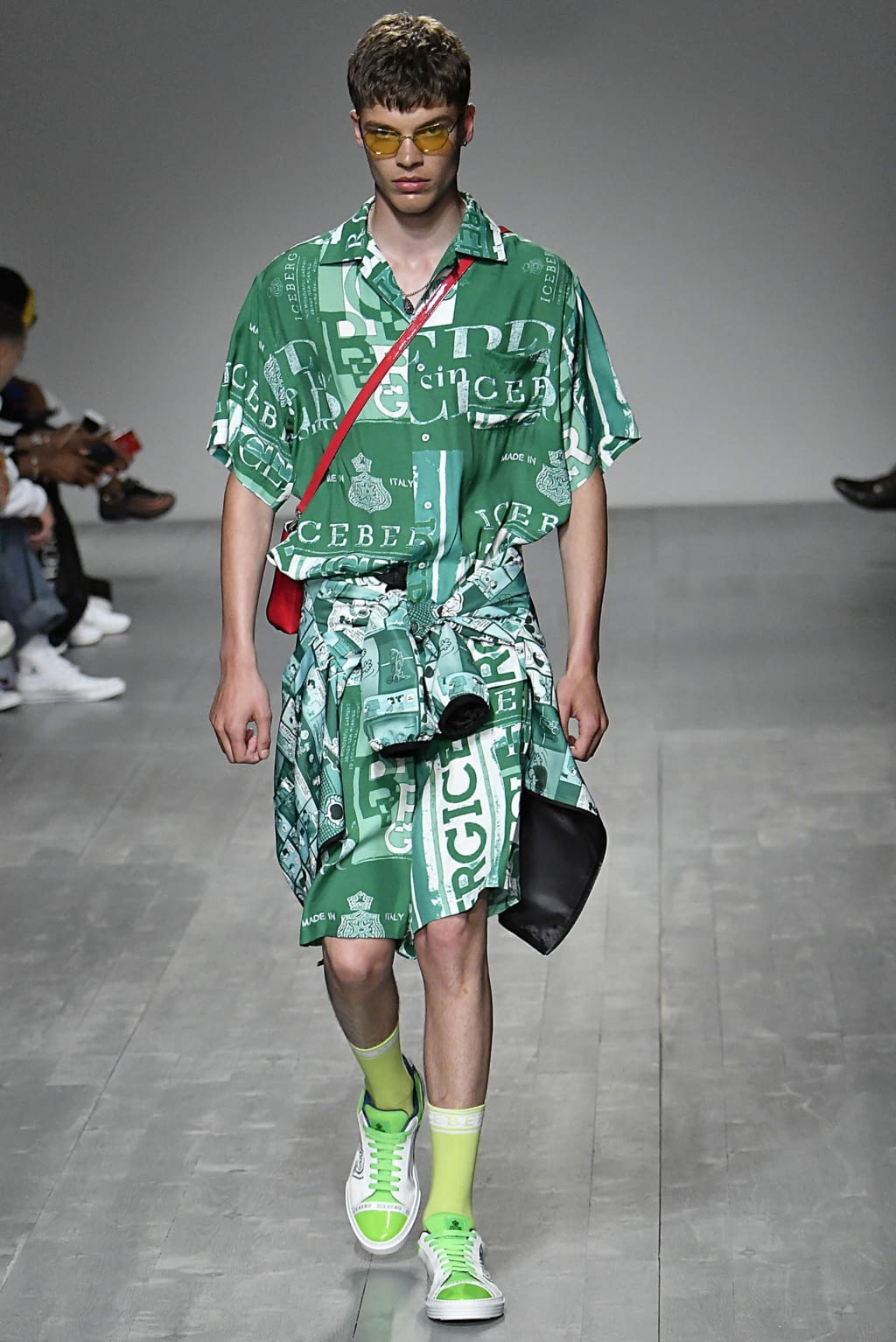 Fashion Week London Spring/Summer 2019 look 25 from the Iceberg collection menswear