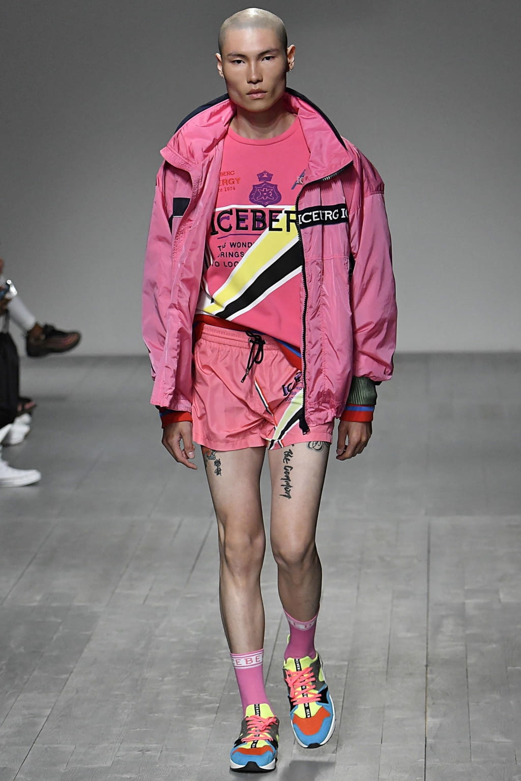 Fashion Week London Spring/Summer 2019 look 39 from the Iceberg collection menswear