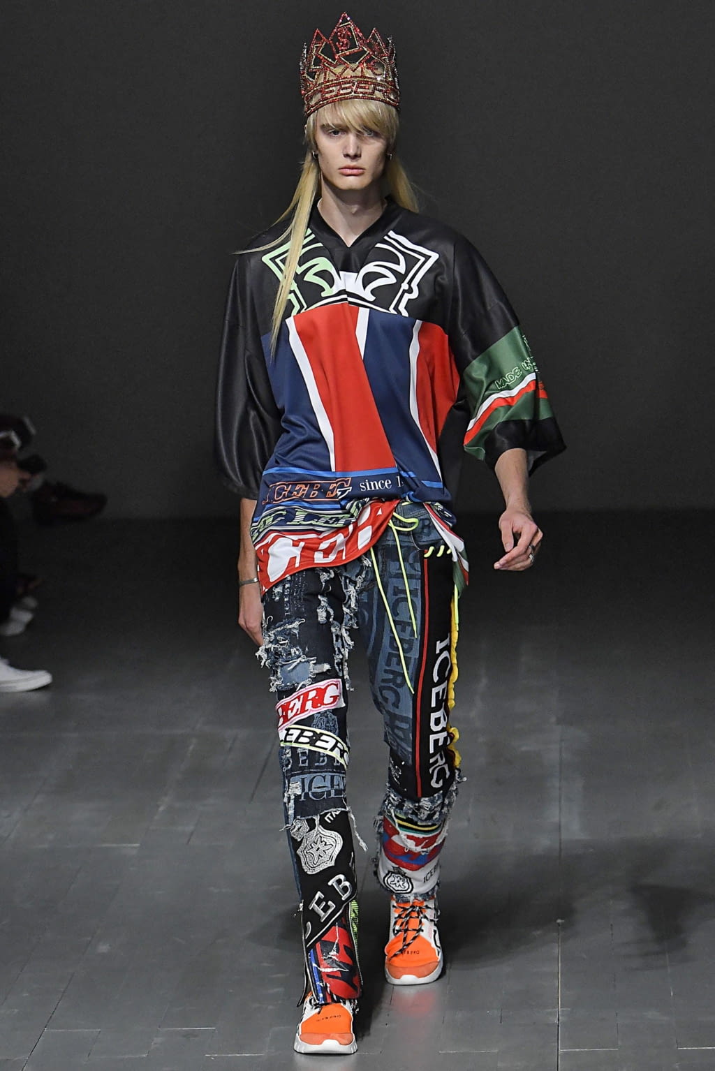 Fashion Week London Spring/Summer 2019 look 45 from the Iceberg collection 男装