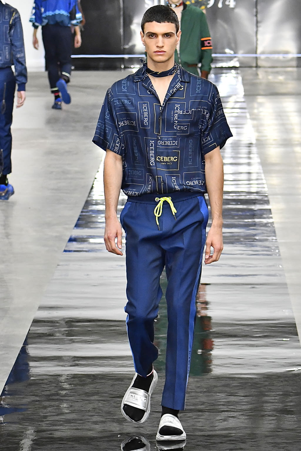 Fashion Week London Spring/Summer 2020 look 22 from the Iceberg collection menswear