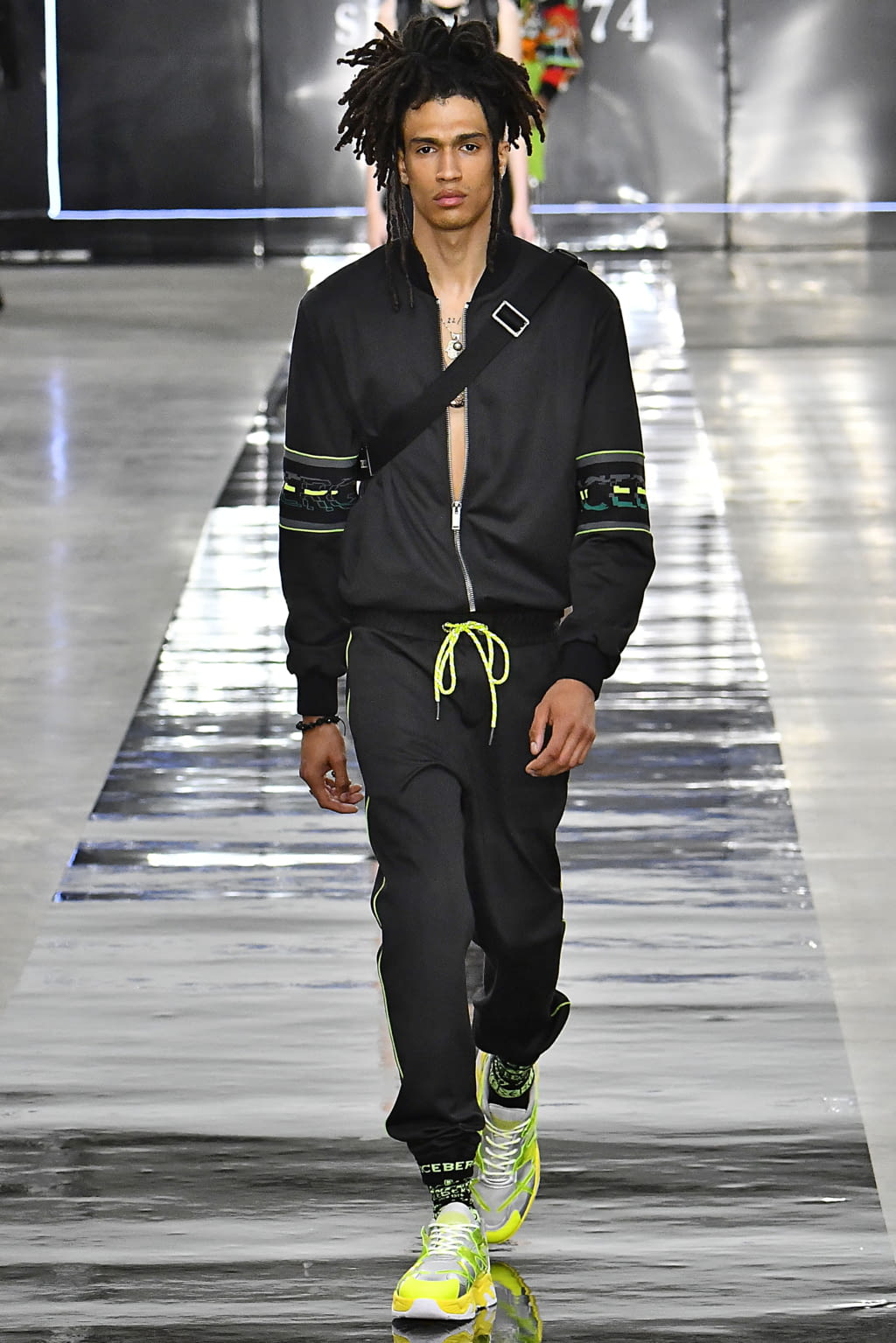 Fashion Week London Spring/Summer 2020 look 37 from the Iceberg collection 男装