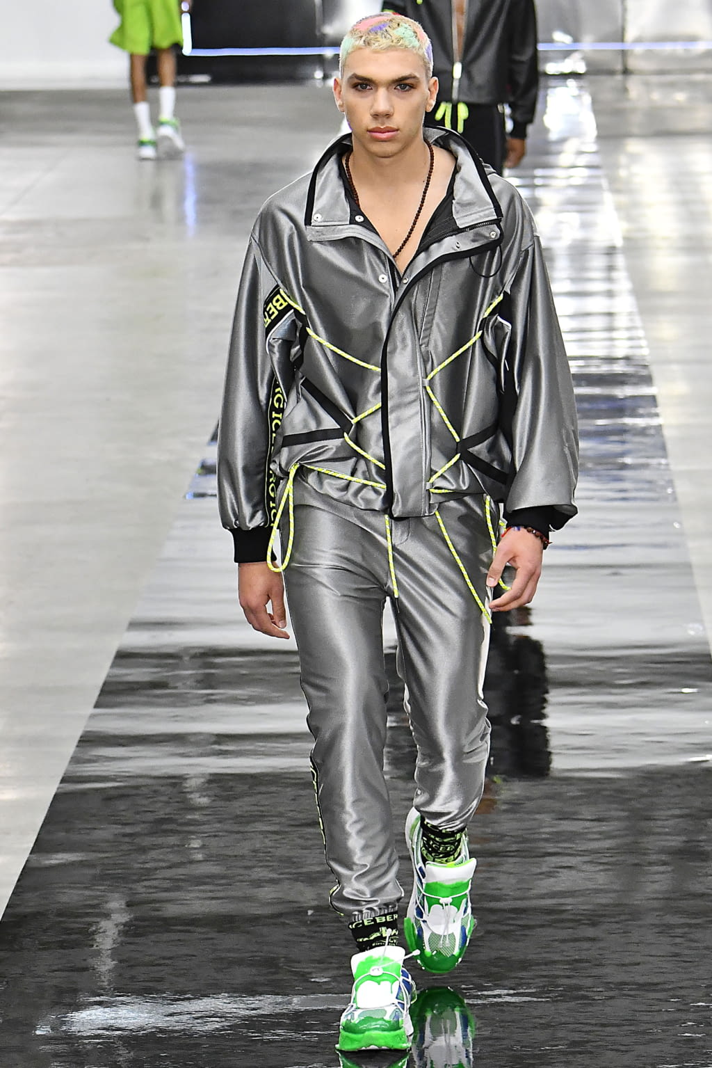 Fashion Week London Spring/Summer 2020 look 43 from the Iceberg collection menswear