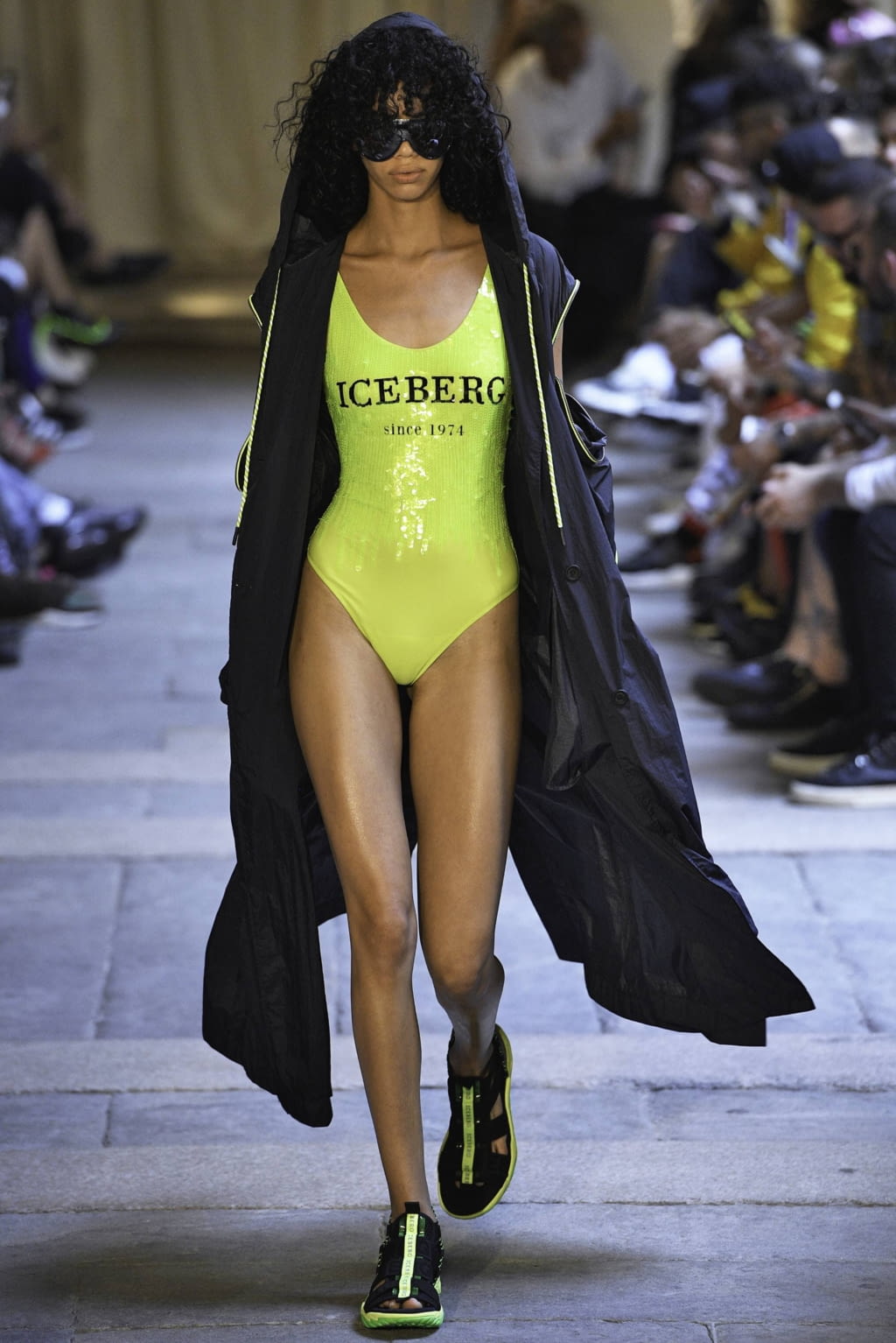 Fashion Week Milan Spring/Summer 2019 look 16 de la collection Iceberg womenswear