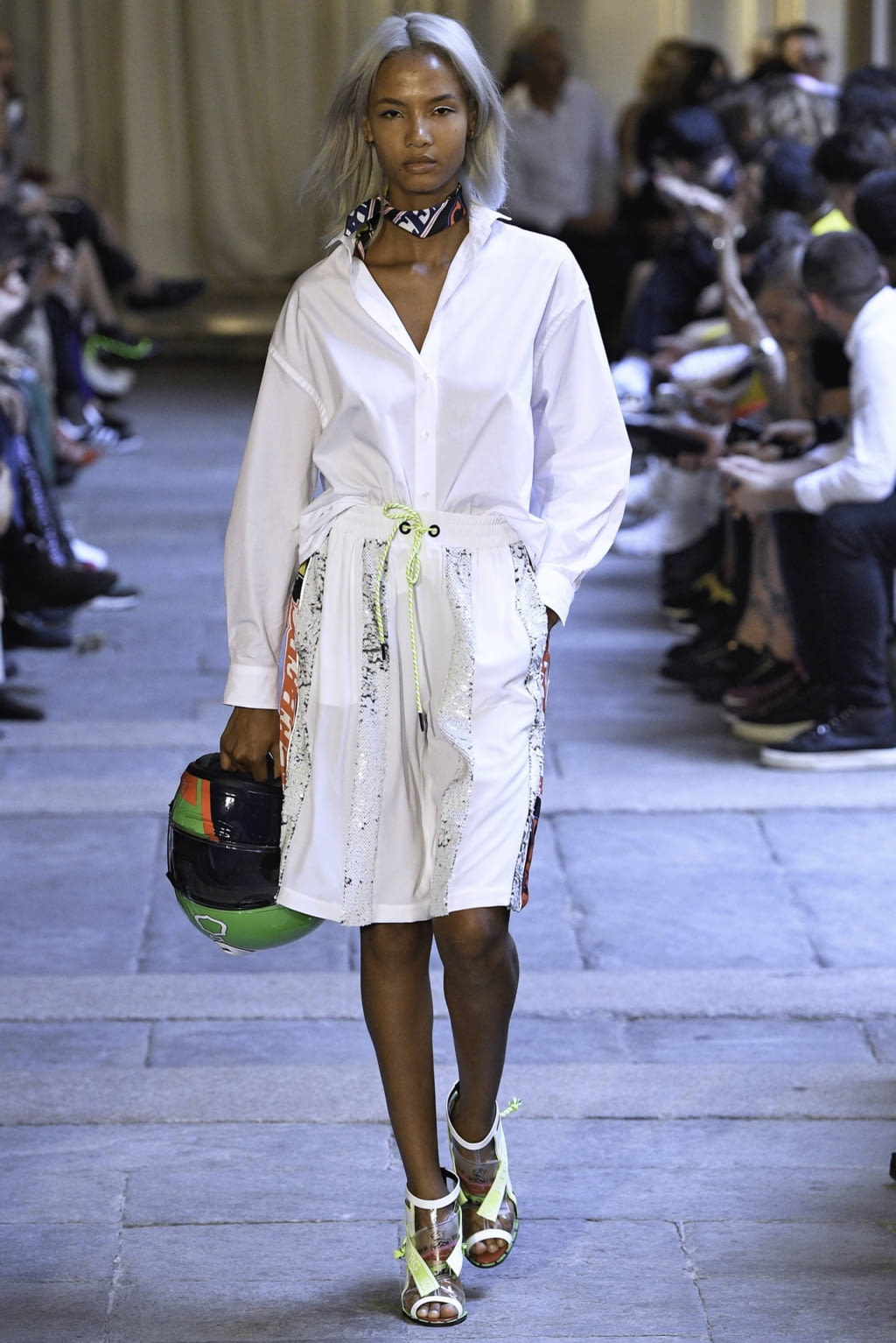 Fashion Week Milan Spring/Summer 2019 look 25 from the Iceberg collection womenswear