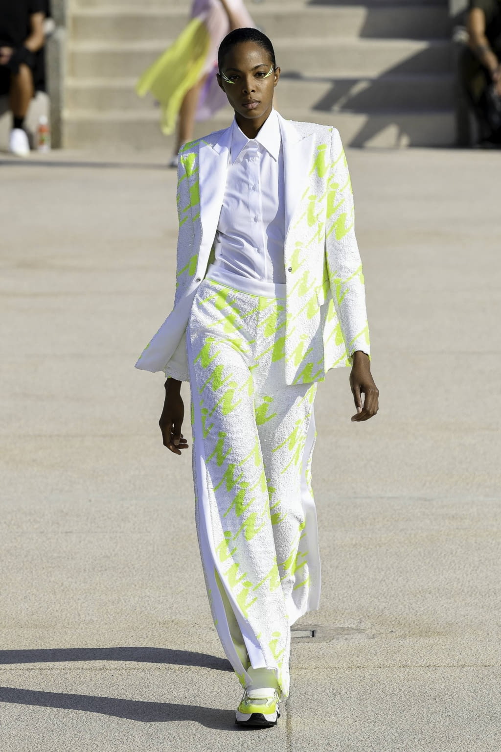 Fashion Week Milan Spring/Summer 2020 look 15 from the Iceberg collection womenswear