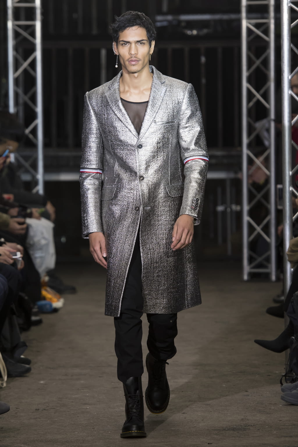 Fashion Week Paris Fall/Winter 2017 look 22 from the Icosae collection 男装