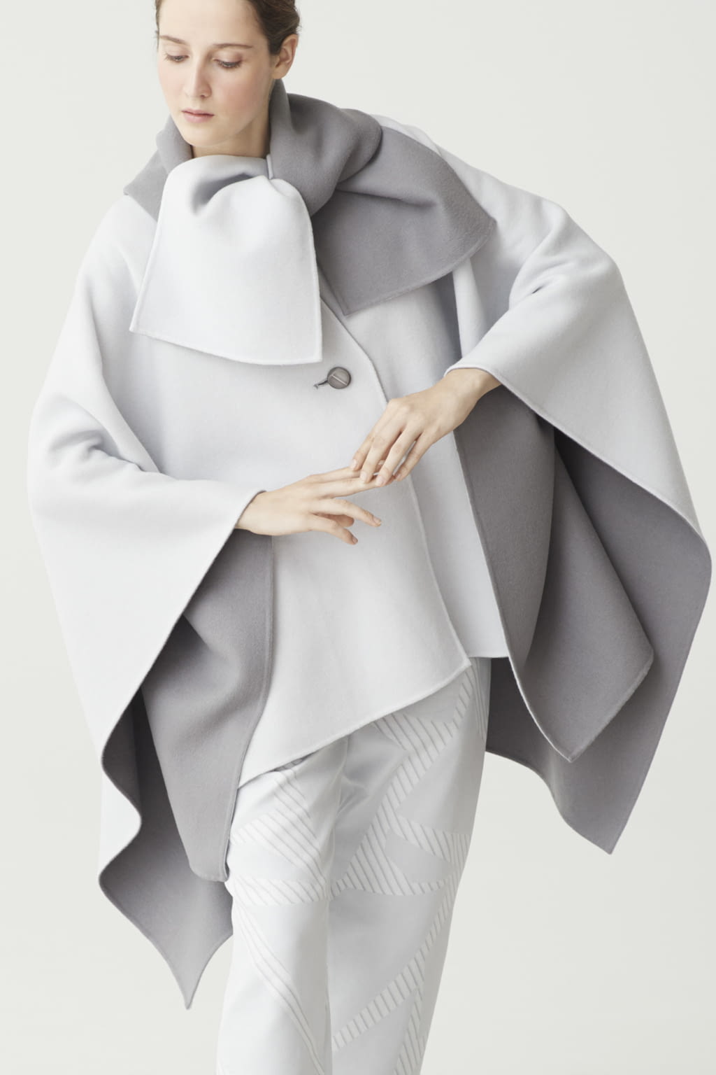 Fashion Week Paris Resort 2018 look 18 from the Issey Miyake collection womenswear