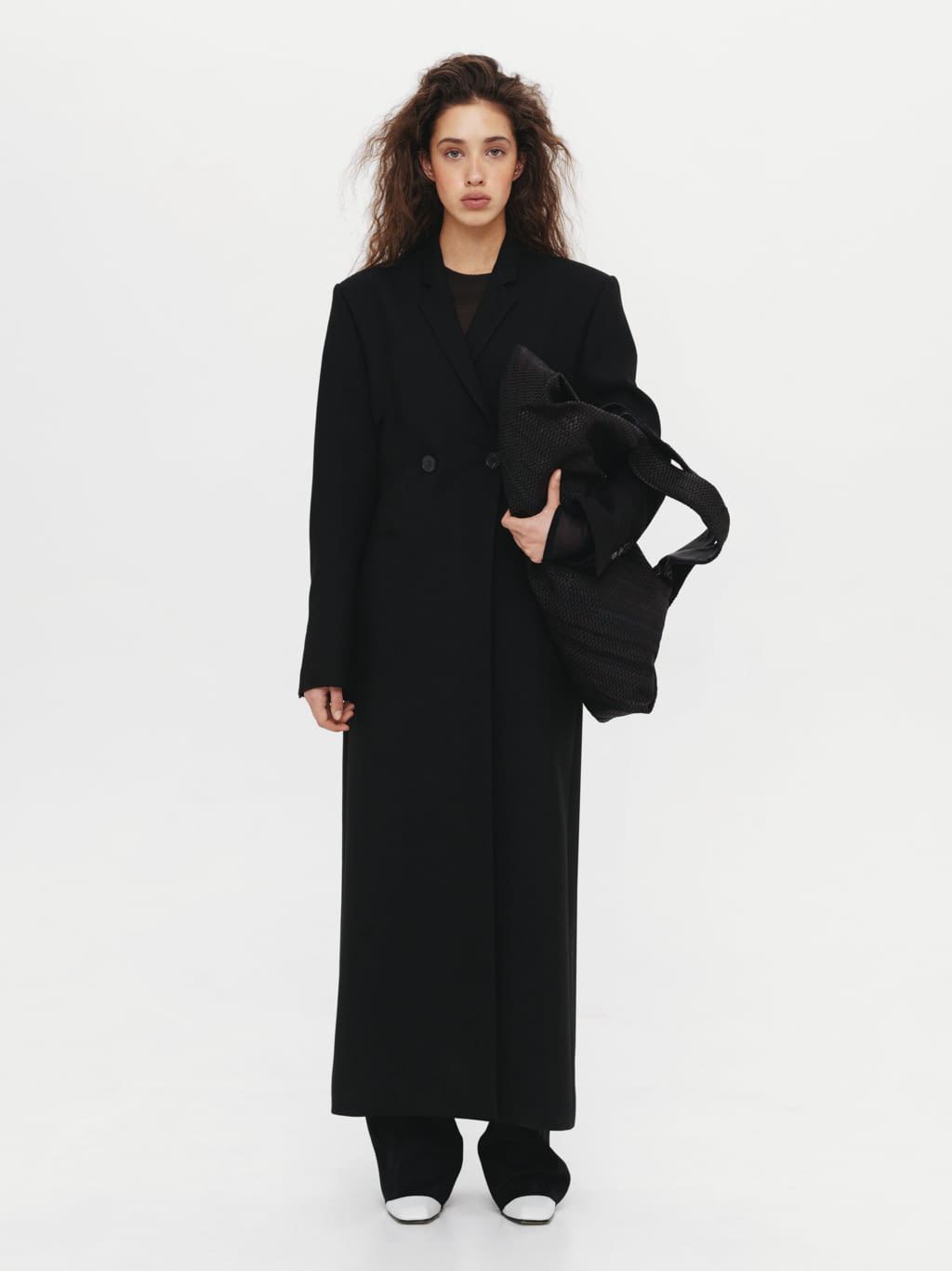 Fashion Week Paris Fall/Winter 2022 look 14 de la collection Litkovskaya womenswear