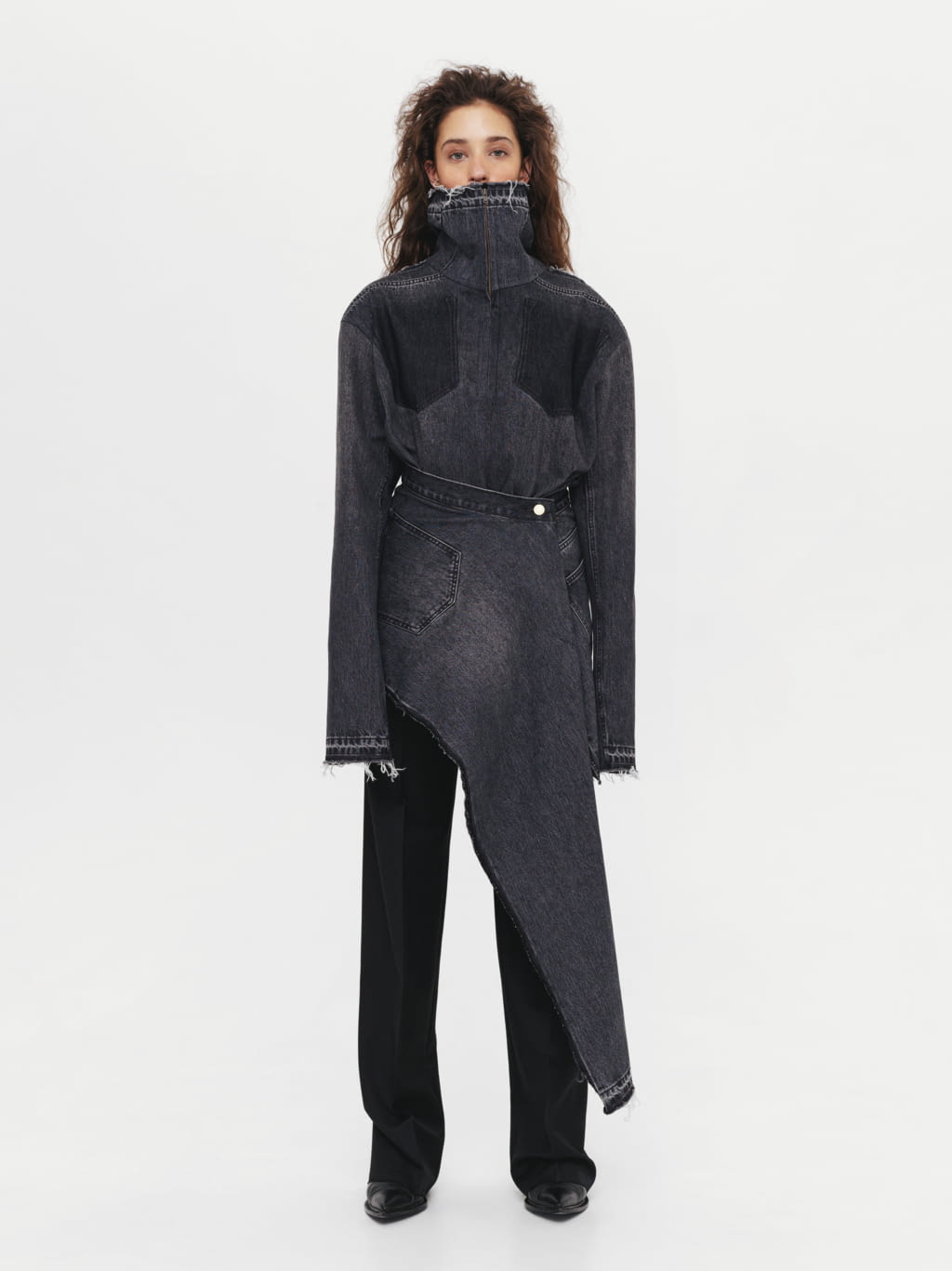 Fashion Week Paris Fall/Winter 2022 look 23 de la collection Litkovskaya womenswear