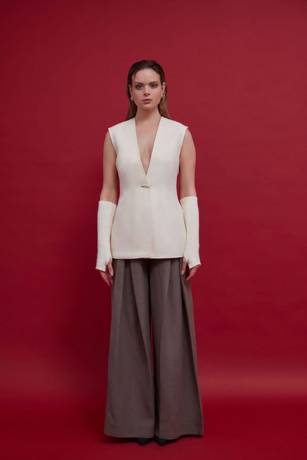 Fashion Week Paris Fall/Winter 2024 look 2 from the Mona Alshebil - Saudi 100 collection womenswear