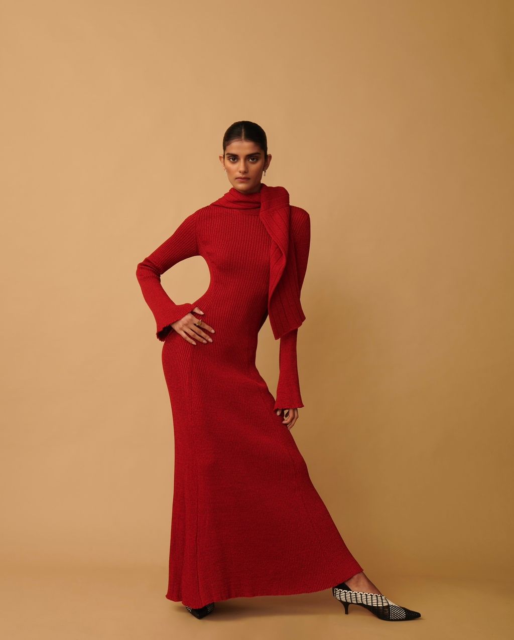 Fashion Week Paris Fall/Winter 2024 look 56 de la collection Saudi 100 womenswear