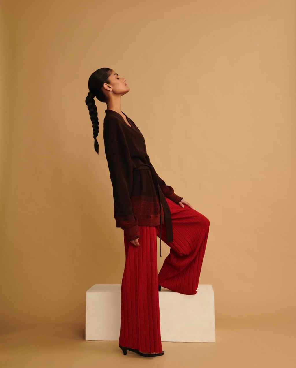 Fashion Week Paris Fall/Winter 2024 look 15 from the Yasmina Q - Saudi 100 collection 女装