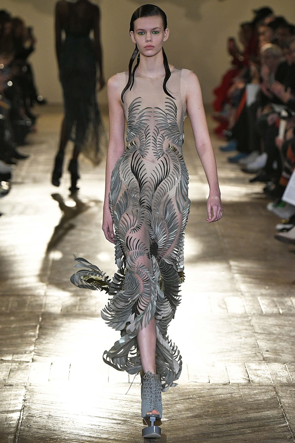 Fashion Week Paris Spring/Summer 2018 look 18 from the Iris Van Herpen collection couture