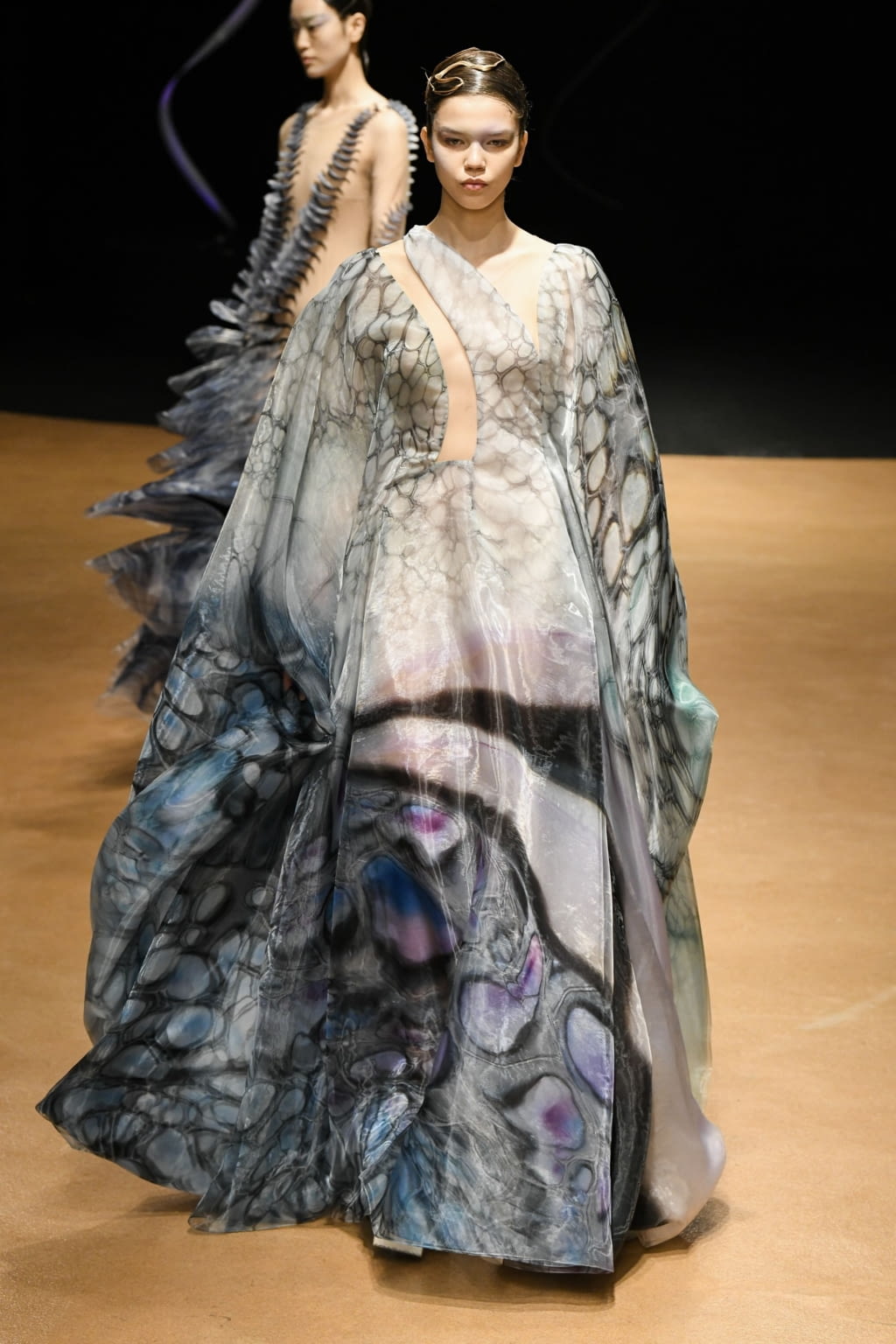Fashion Week Paris Spring/Summer 2020 look 6 de la collection Iris Van Herpen couture