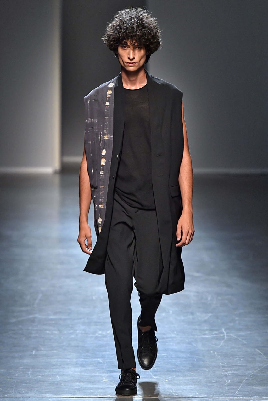 Fashion Week Milan Spring/Summer 2019 look 11 from the Isabel Benenato collection 男装