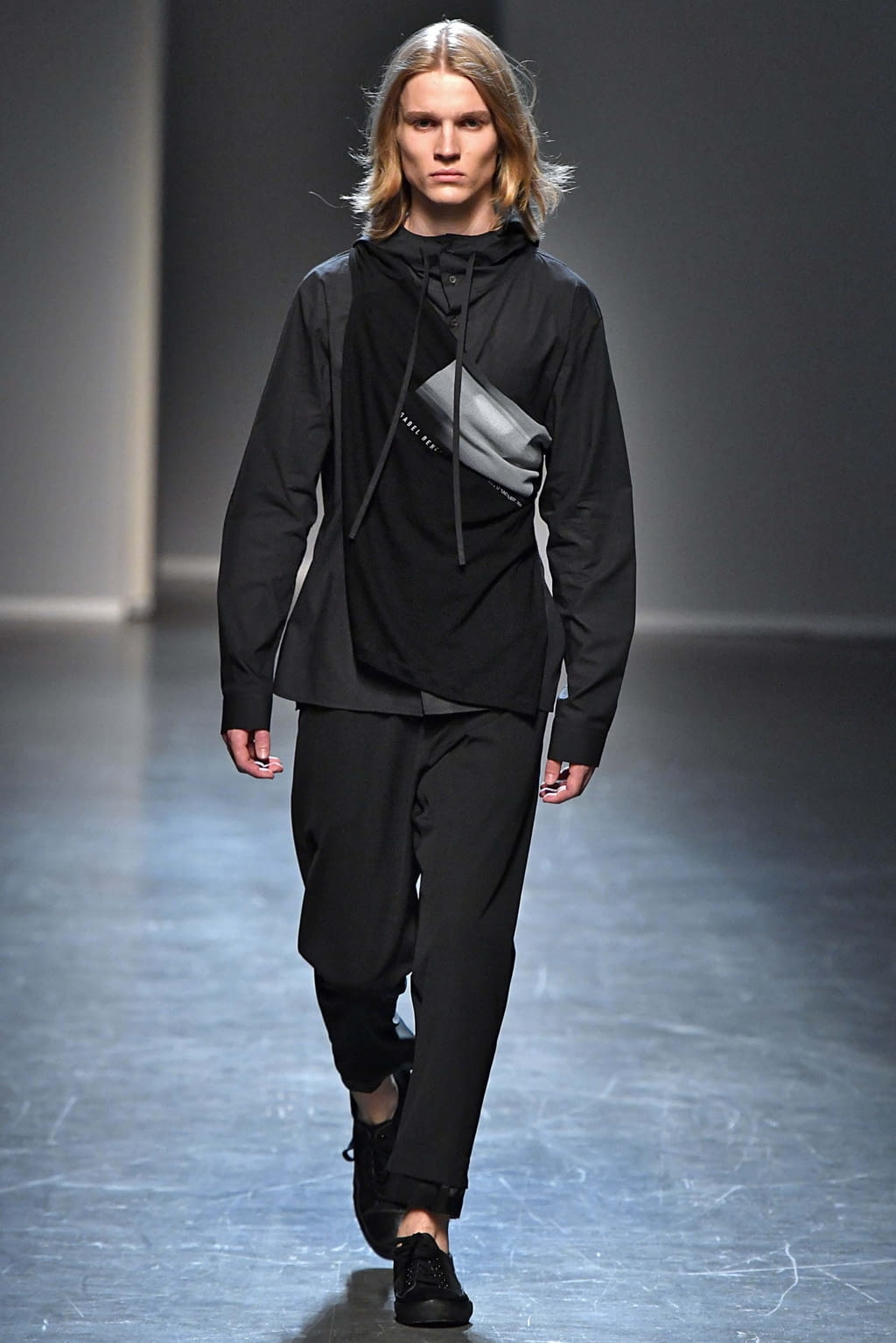 Fashion Week Milan Spring/Summer 2019 look 15 from the Isabel Benenato collection menswear