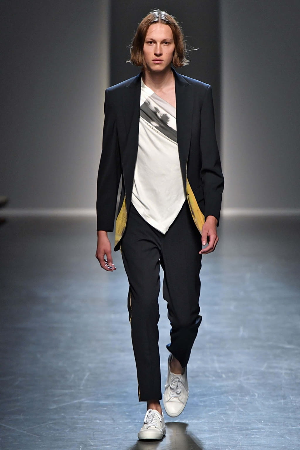 Fashion Week Milan Spring/Summer 2019 look 20 from the Isabel Benenato collection menswear