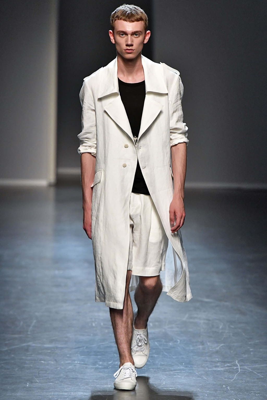 Fashion Week Milan Spring/Summer 2019 look 37 from the Isabel Benenato collection 男装