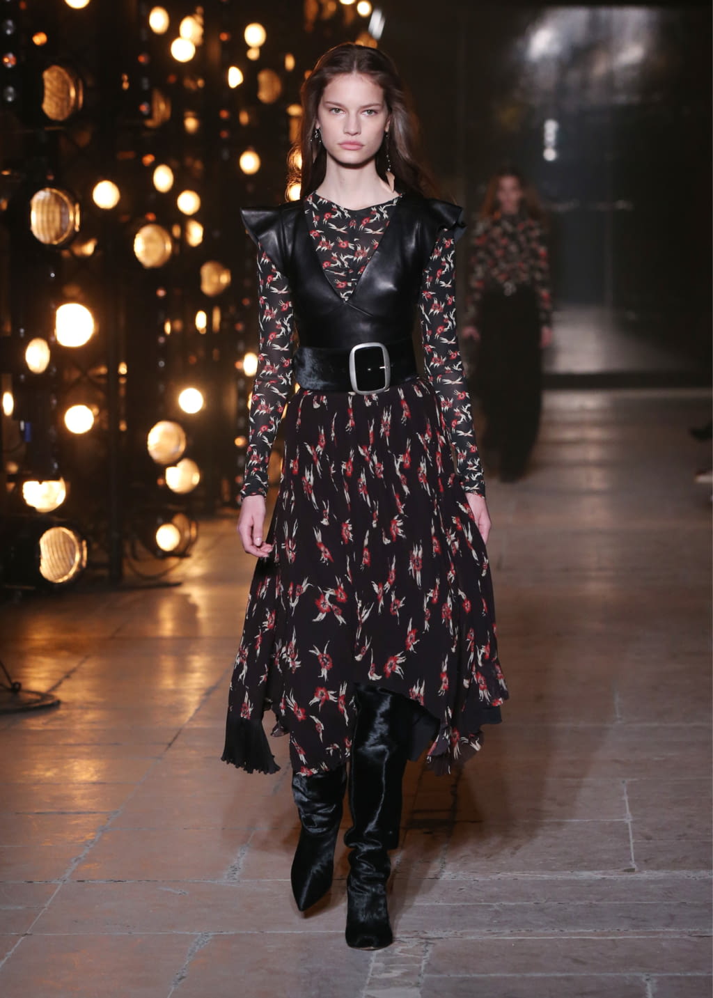 Fashion Week Paris Fall/Winter 2017 look 1 de la collection Isabel Marant womenswear