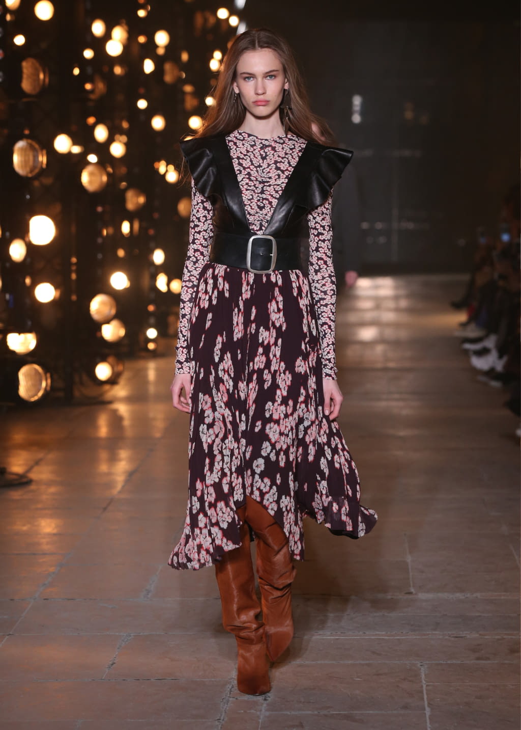 Fashion Week Paris Fall/Winter 2017 look 8 from the Isabel Marant collection womenswear