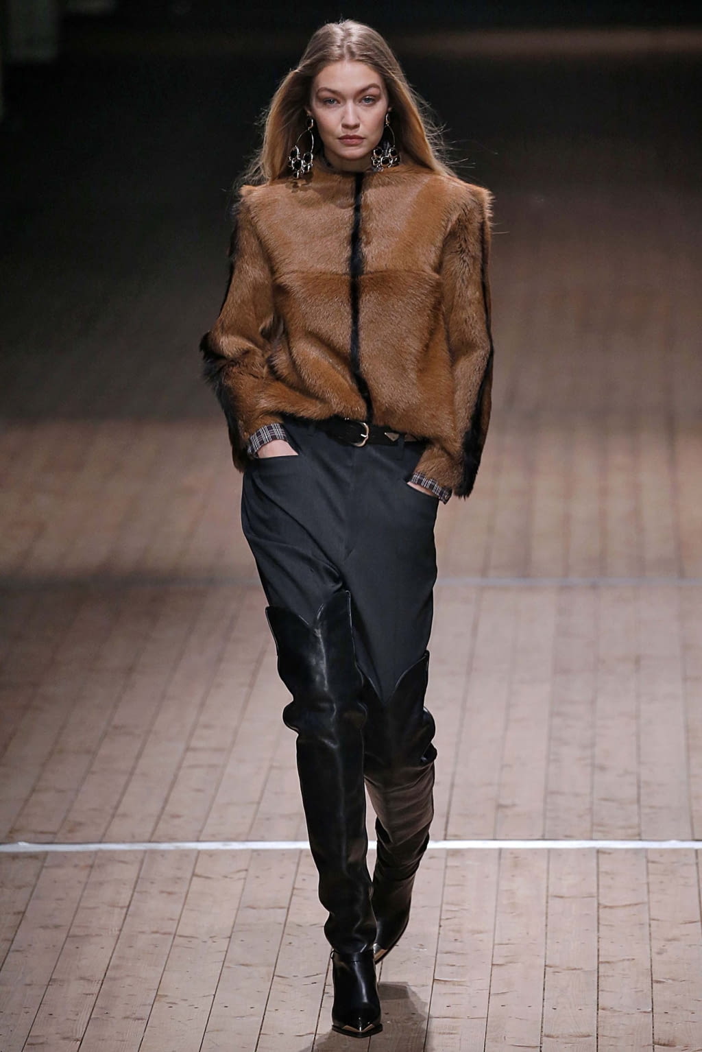 Fashion Week Paris Fall/Winter 2018 look 3 from the Isabel Marant collection womenswear