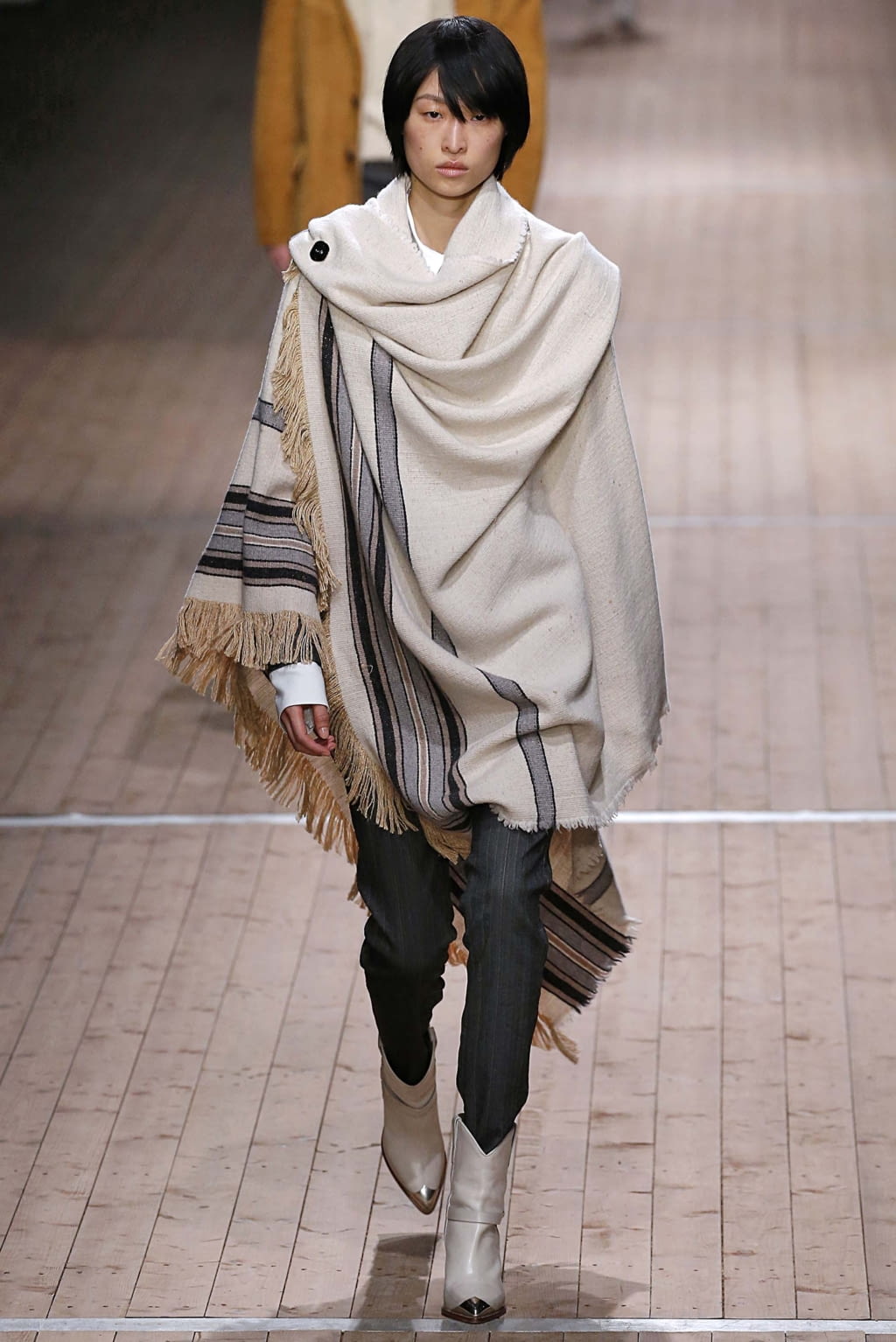 Fashion Week Paris Fall/Winter 2018 look 14 from the Isabel Marant collection 女装