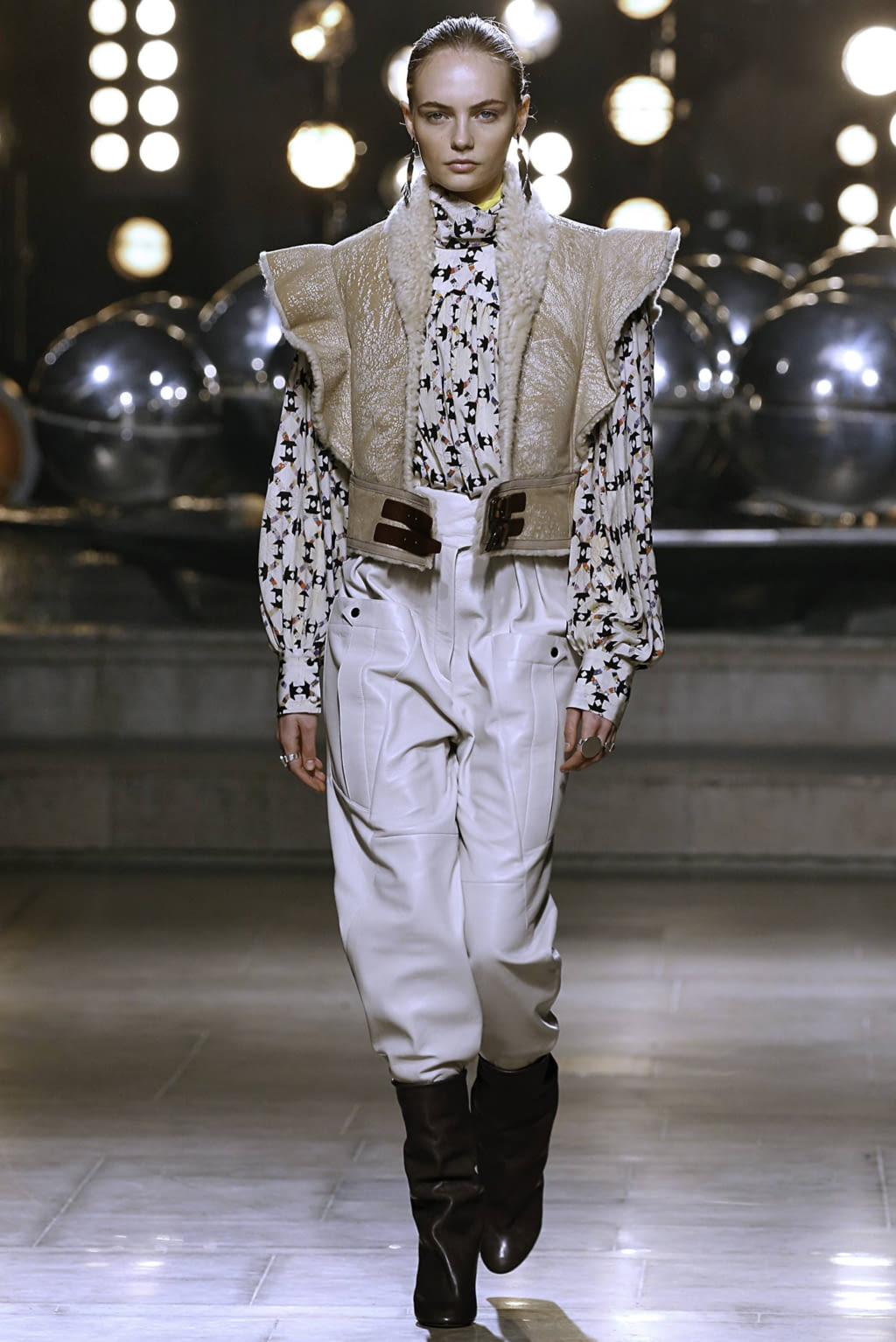 Fashion Week Paris Fall/Winter 2019 look 4 from the Isabel Marant collection 女装