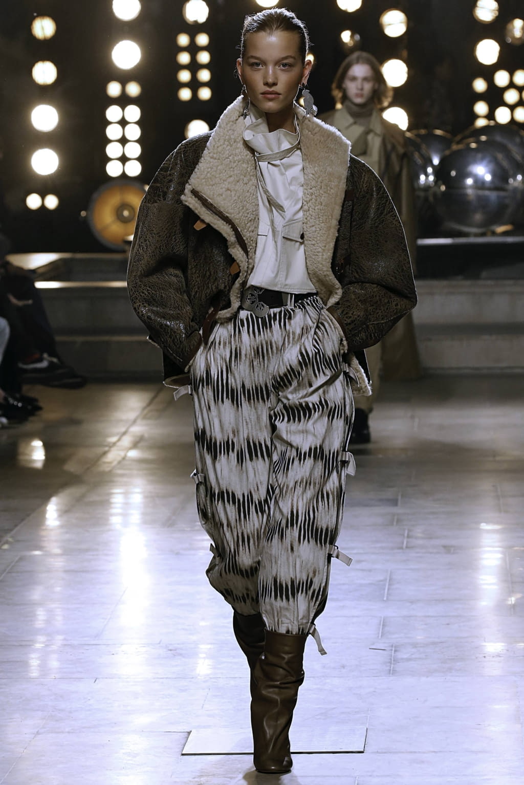 Fashion Week Paris Fall/Winter 2019 look 18 from the Isabel Marant collection 女装